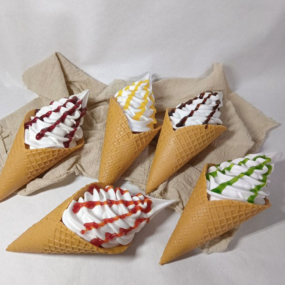 Wedding Decor Supply Store - 偽のデザート食品小道具レストランストアショップお祝い結婚式誕生日パーティーの装飾用品人工シミュレーションアイスクリーム