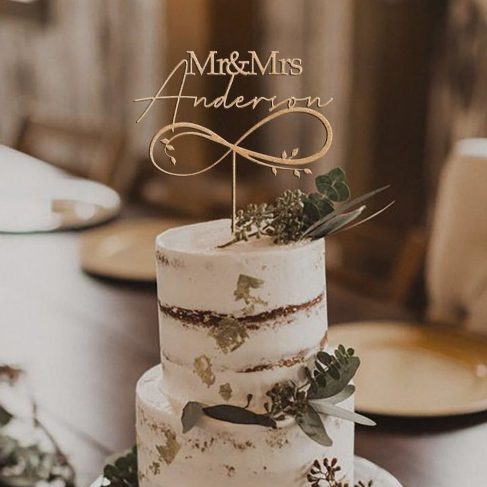 パーソナライズされたウェディングミスター&ミセスケーキトッパ - Wedding Supply Rentals のレビューと価格