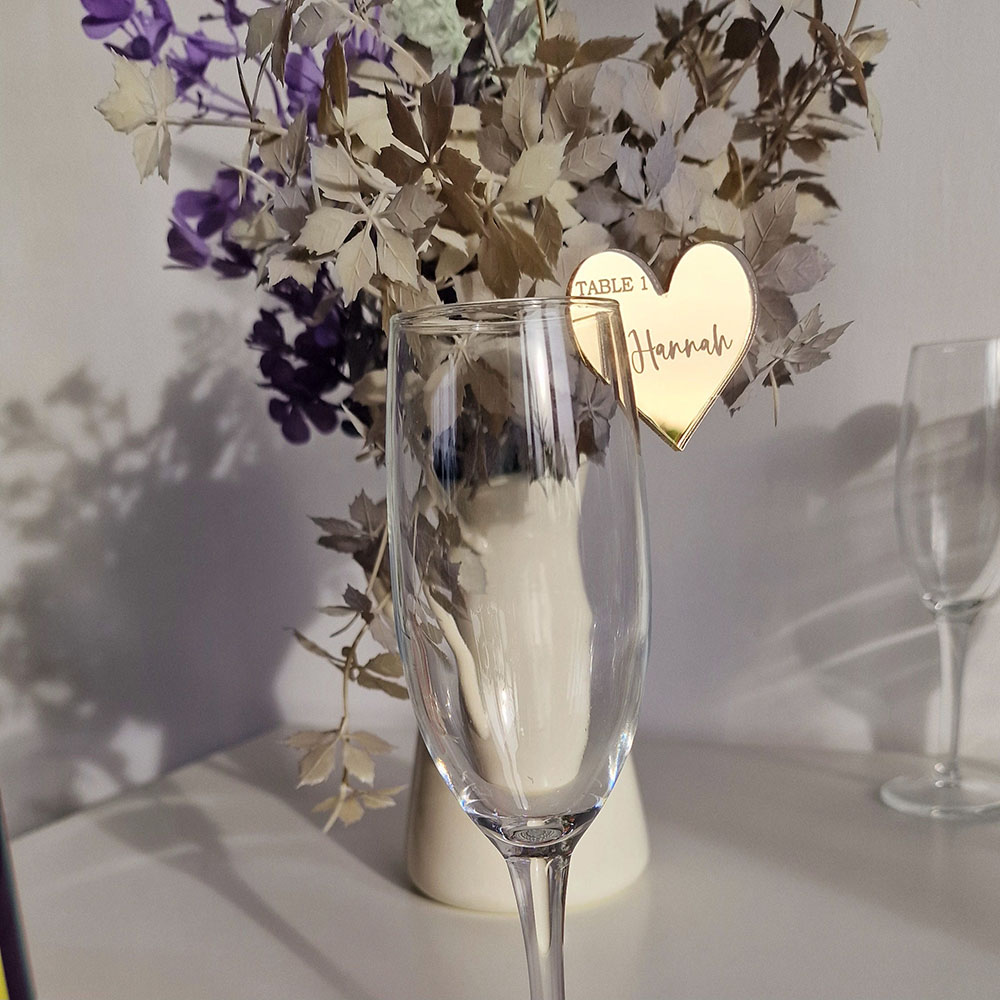 パーソナライズされたワインチャーム、結婚式のテーブルの装飾、 - Wedding Fountain のレビューと価格