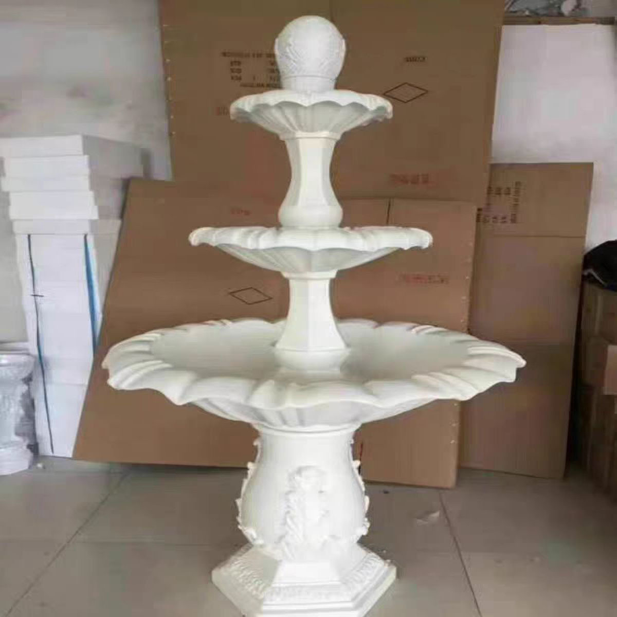 2メートルの薄いグラスファイバー製噴水、グラスファイバー噴水 - Wedding Fountain のレビューと価格