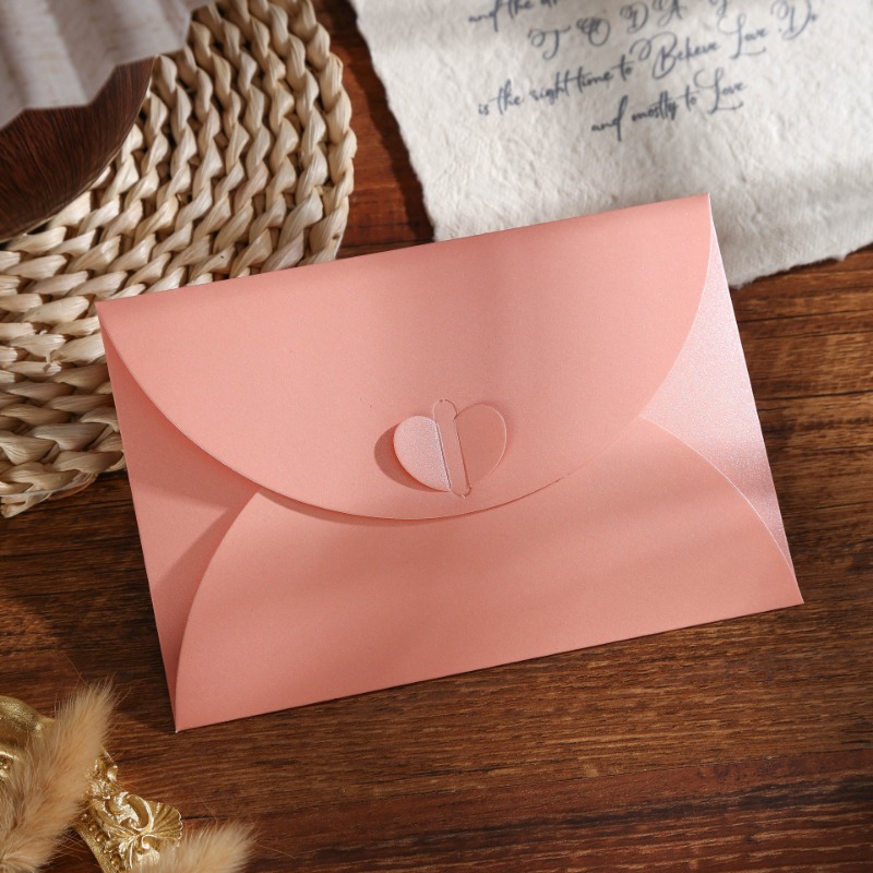 高級真珠光沢紙封筒、ハート型バックル付き、創造的な折りたたみ - Wedding Packaging のレビューと価格