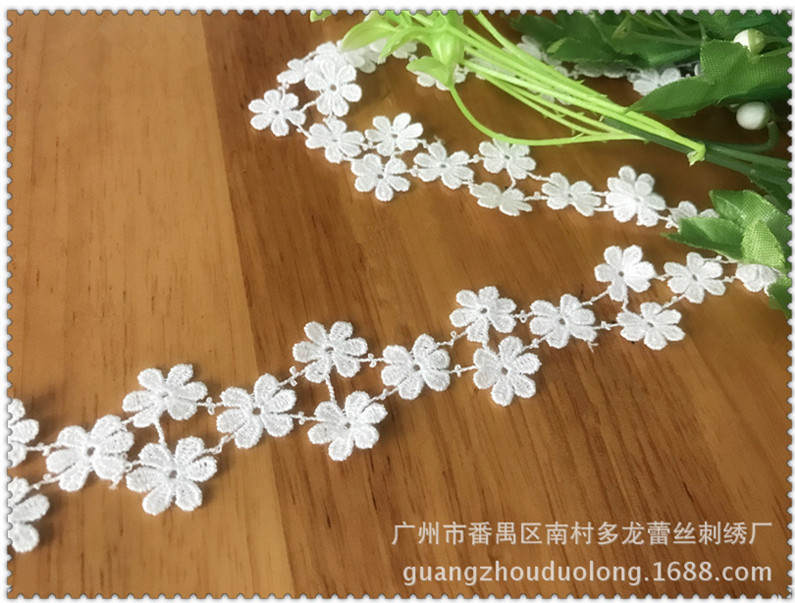 花とレースの刺繍が施されたポリエステルドレス,2ヤード,結婚 - Wedding Water Supply のレビューと価格